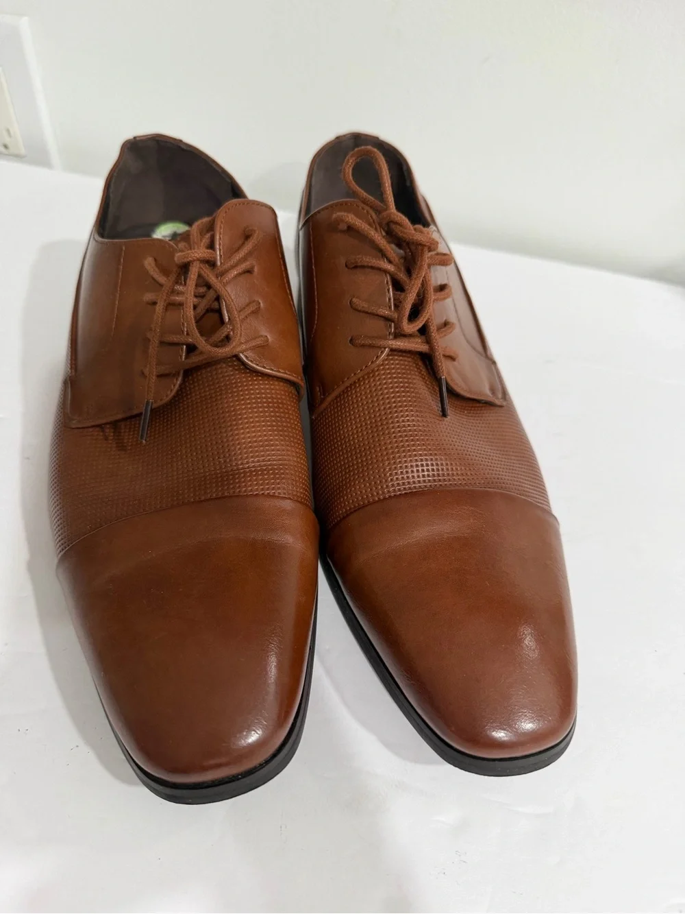 Calvin Klein Men's Chestnut Brown Leather Lace-Up Oxfords